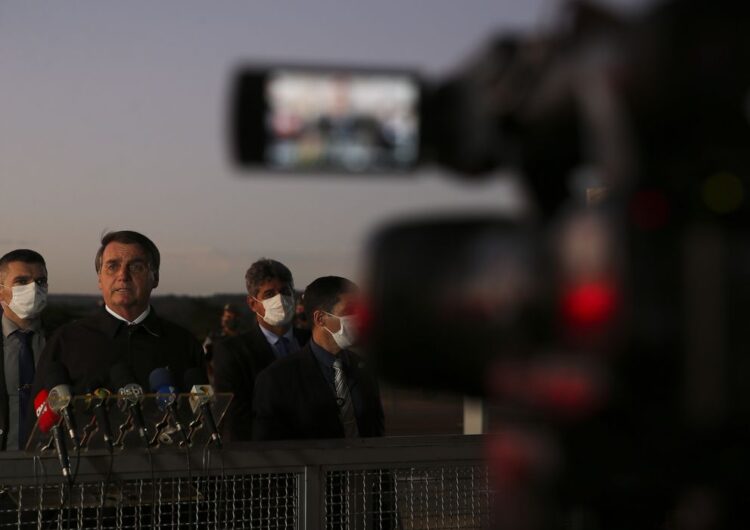 Começa julgamento que pode condenar Bolsonaro a 43 anos de cadeia