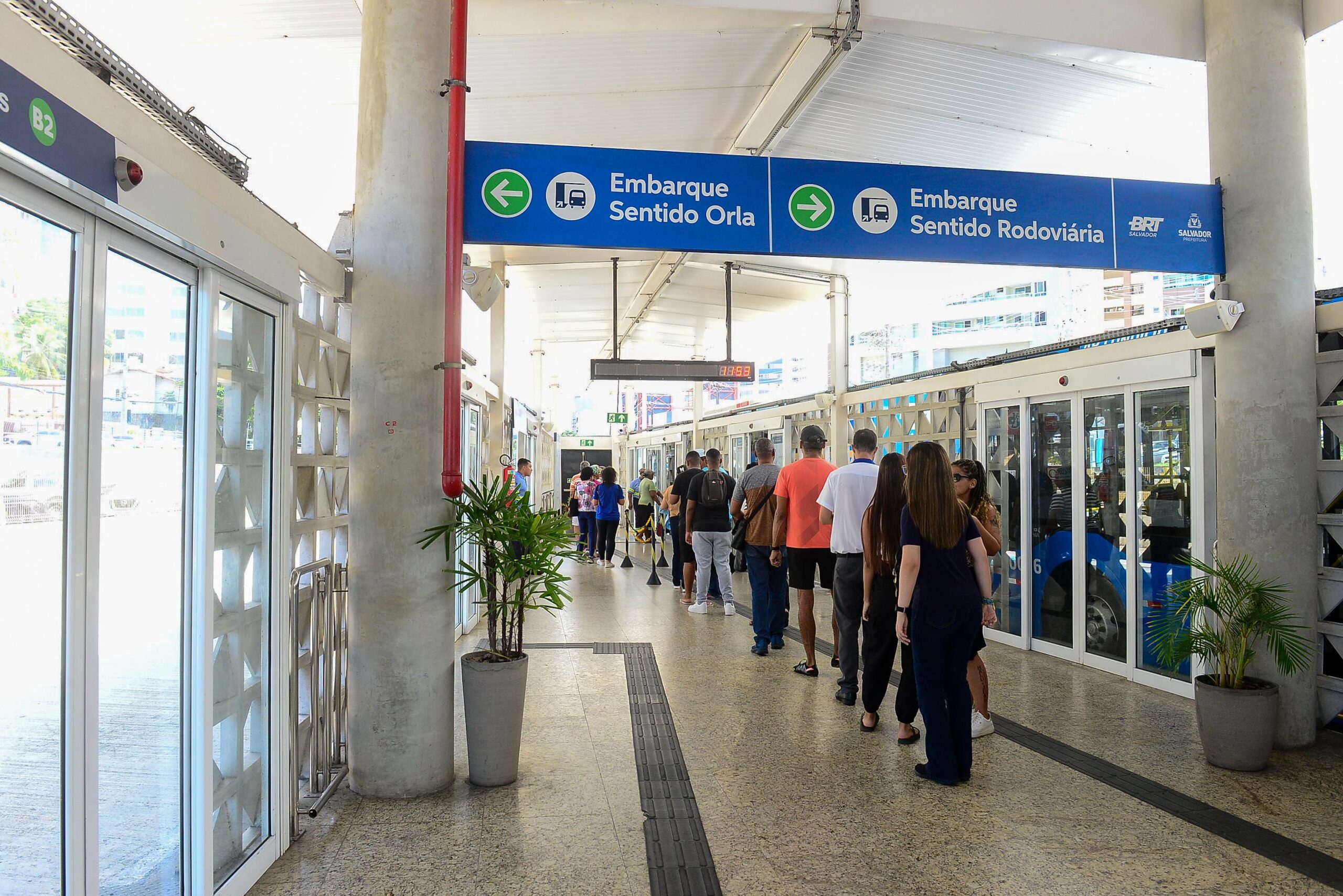 BRT Salvador bate recorde e registra 2 milhões de passageiros transportados num único mês
