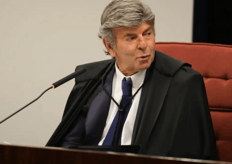 Fux diz que STF é incompetente para julgar golpe e vota pela anulação da ação