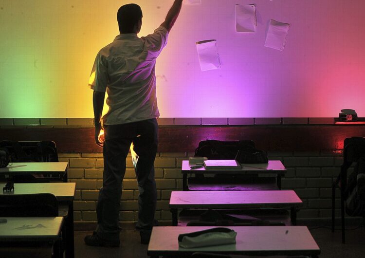 Brasil tem maior número de aluno por professor em faculdades privadas