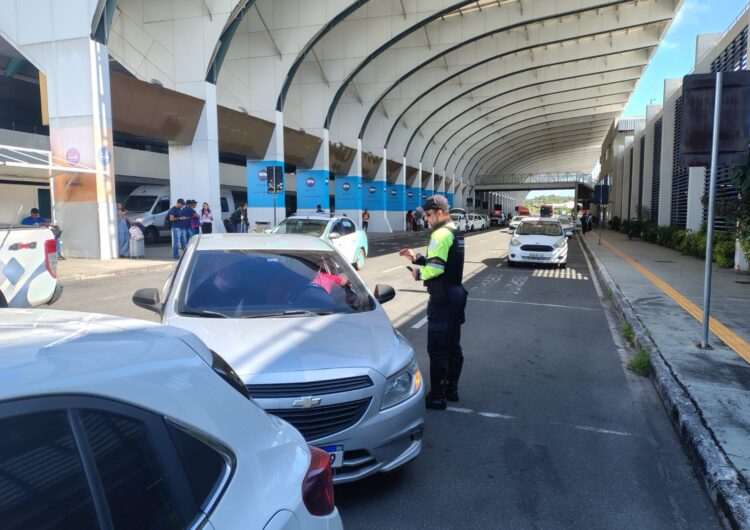 Prefeitura apreende 2.200 veículos de transporte clandestino desde janeiro