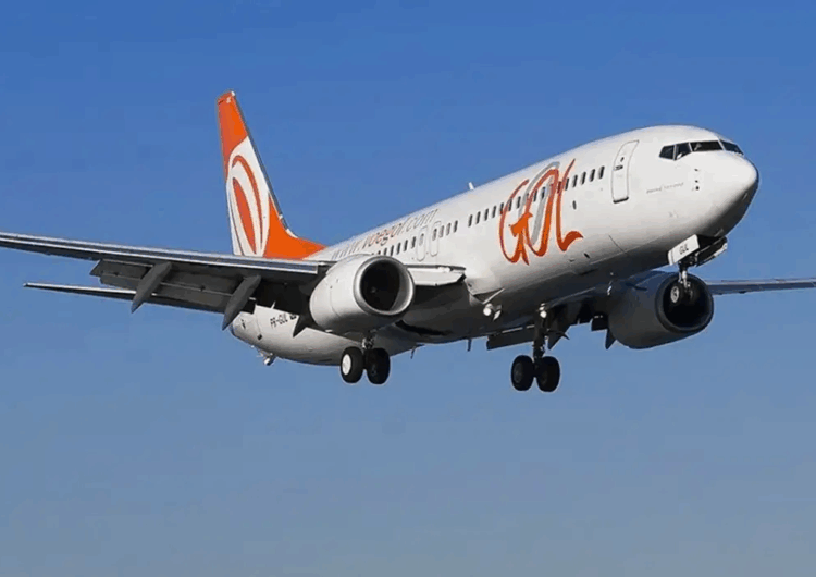 Avião supera ônibus como segundo meio mais comum de viagens pessoais