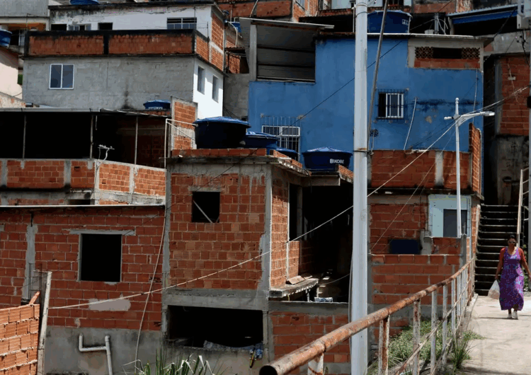 Pretos e pardos chefiam 3 de cada 4 lares em que se registrou fome