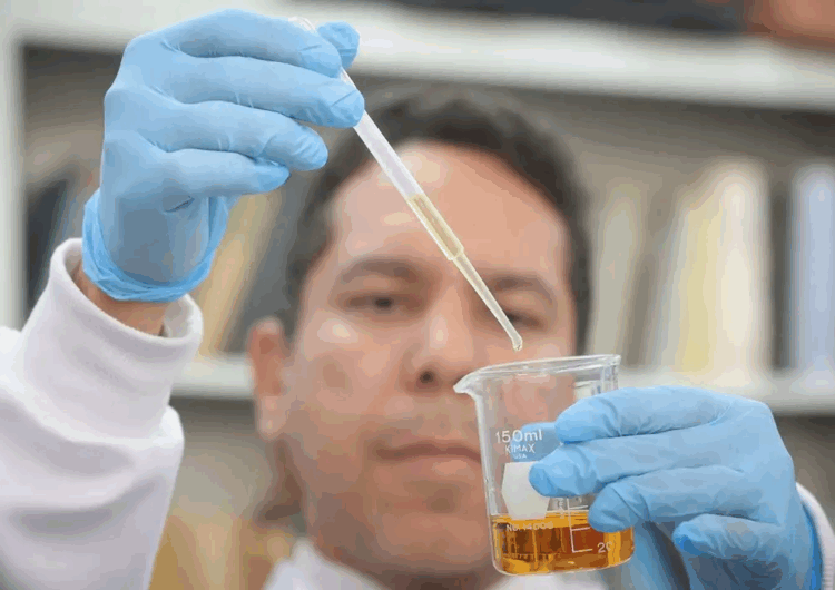 Novo protocolo de São Paulo permite detecção de metanol em bebidas