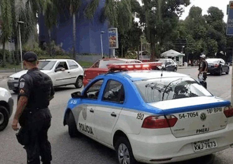 Megaoperação contra Comando Vermelho mata 20 no Rio; dois eram policiais