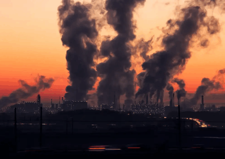 Mais ricos emitem, em média, 400 vezes mais CO₂ que mais pobres