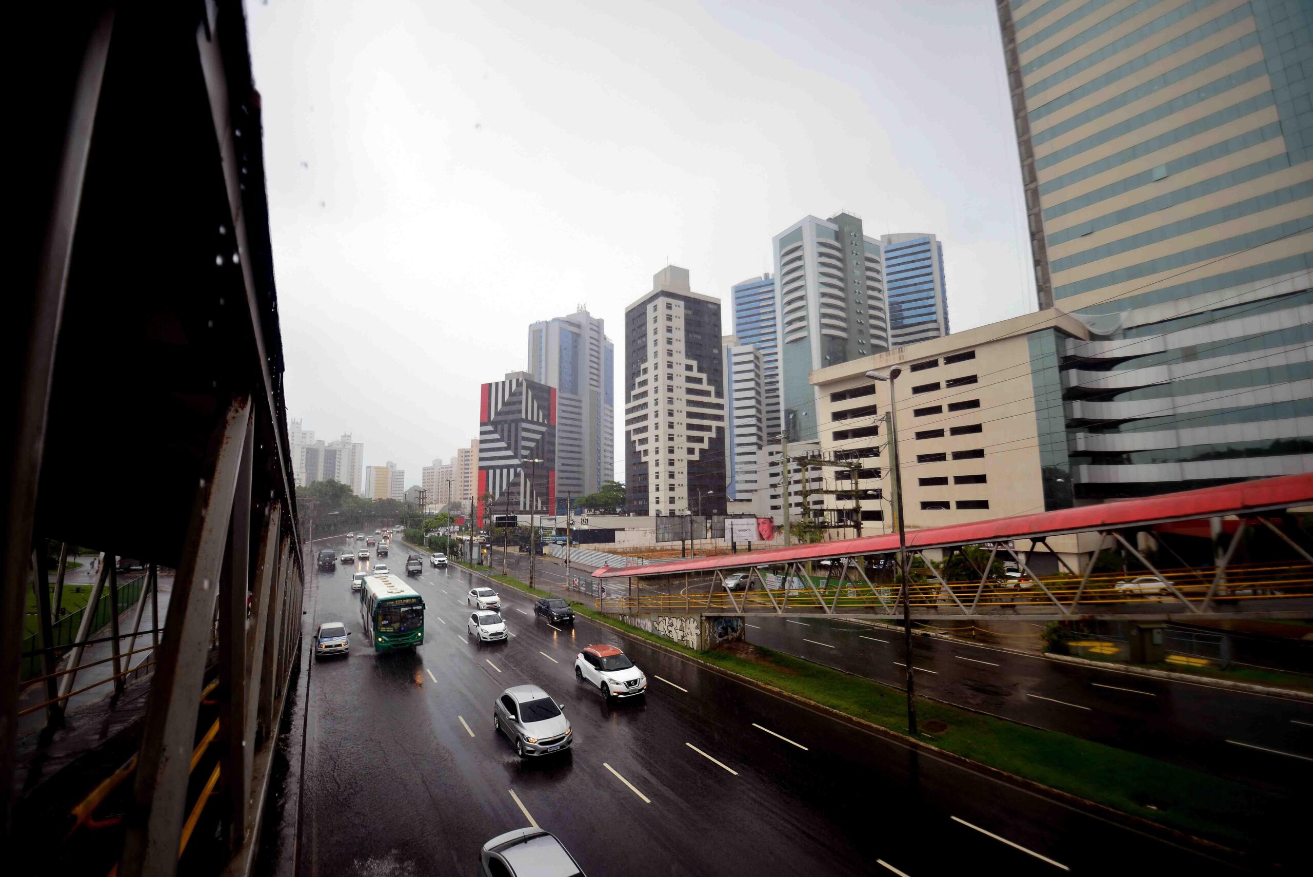 Choveu em outubro três vezes o esperado para o mês em Salvador, informa Codesal