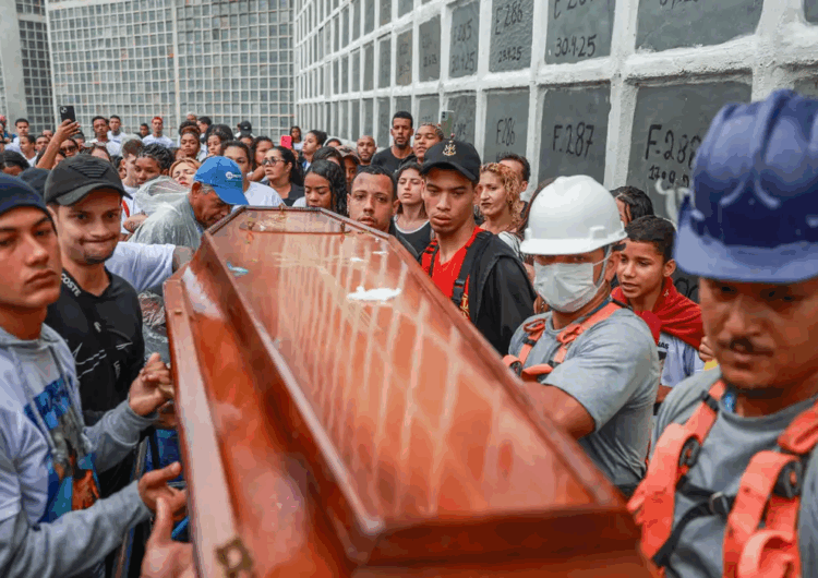 Em nove estados, polícias mataram 11 pessoas por dia em 2024