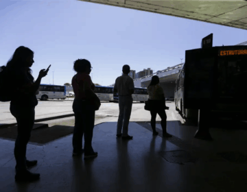 Nove em cada 10 mulheres já sofreram violência ao se deslocar à noite