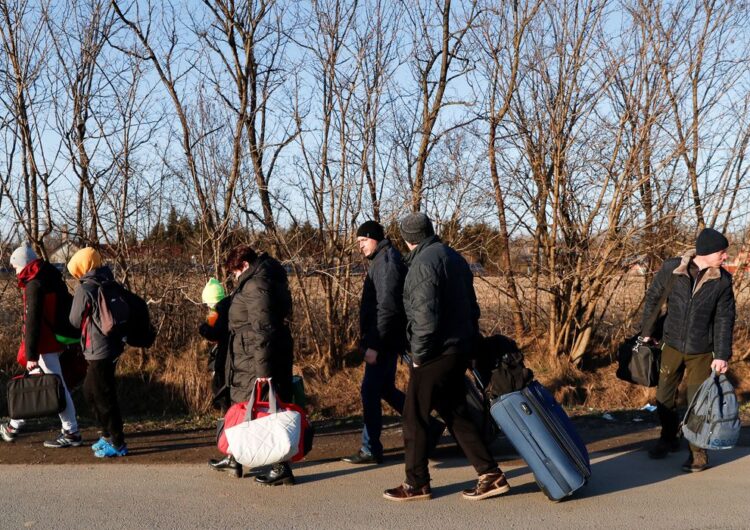Sete em cada dez deslocados enfrentam ameaça climática, diz Acnur