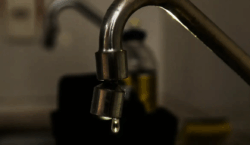 Brasil perde 6 mil piscinas de água tratada por dia, diz estudo