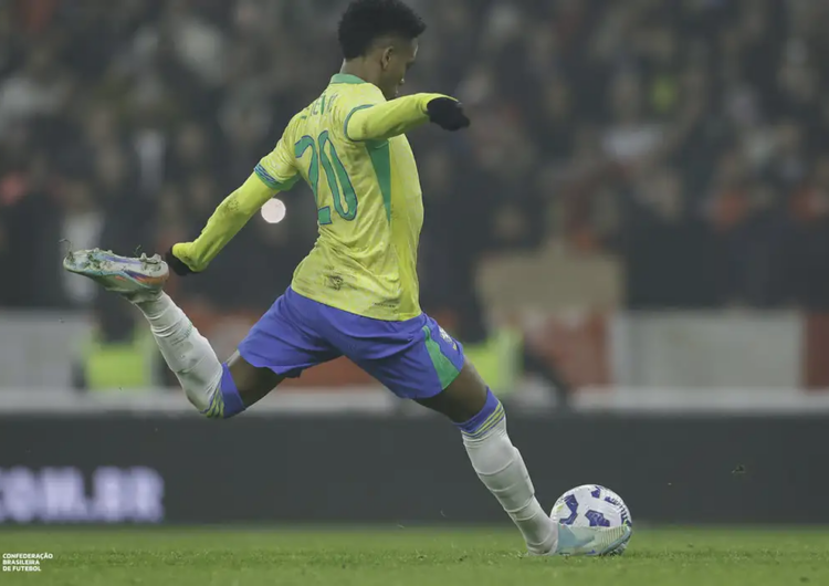 Brasil encerra 2025 na 5ª posição do ranking de seleções da Fifa