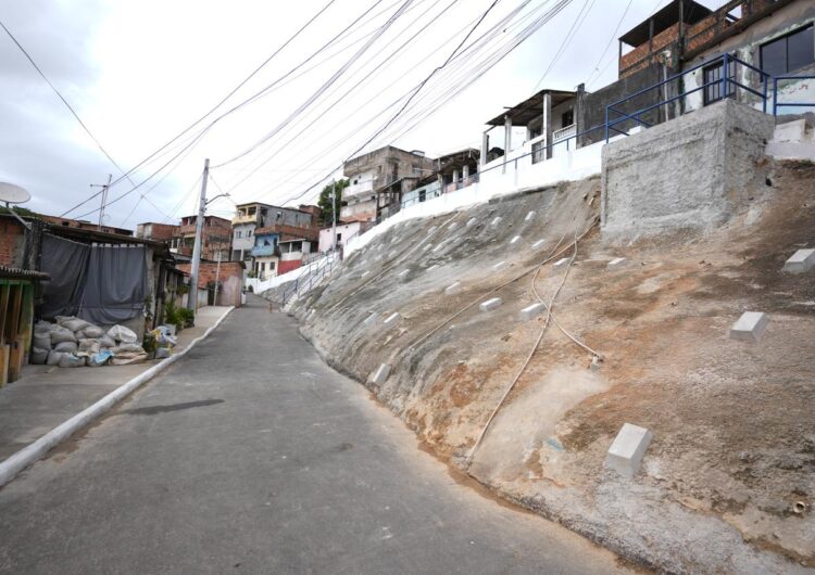 Contenção de encosta garante segurança a cerca de 100 famílias em Canabrava