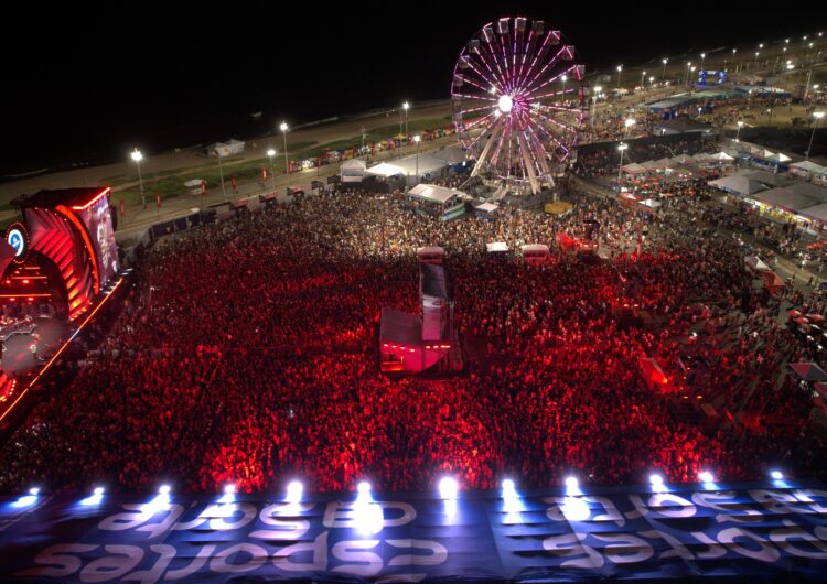 Salvador recebe quase 119 mil turistas e movimenta R$ 130 milhões nos três primeiros dias do Festival Virada Salvador
