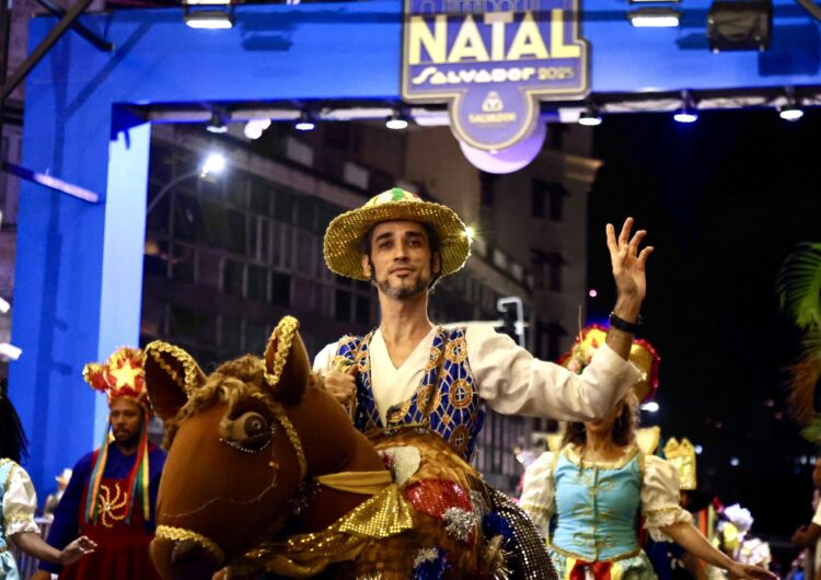 Rua Encantada celebra o Natal Identitário e transforma o Pelourinho em palco vivo da cultura popular