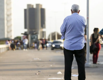 Cerca de 300 mil idosos brasileiros têm algum grau de TEA, diz estudo