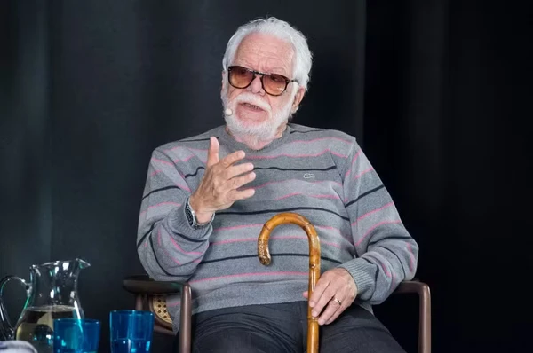 Criador das “Helenas”, dramaturgo Manoel Castro morre aos 92