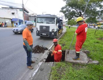 Ações de manutenção em Salvador ultrapassam 170 km de rede de drenagem desobstruída em 2025