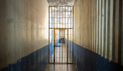 Brasil é condenado por manter sequestrador mais de quatro anos em solitária