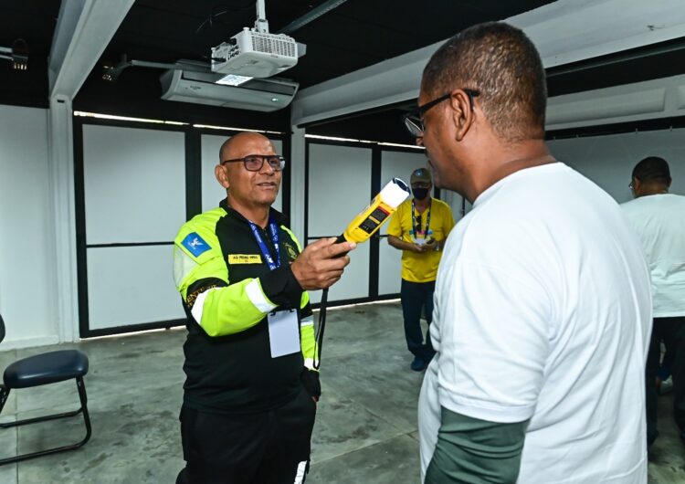 Motoristas da Prefeitura passam por testes de alcoolemia diários no Carnaval