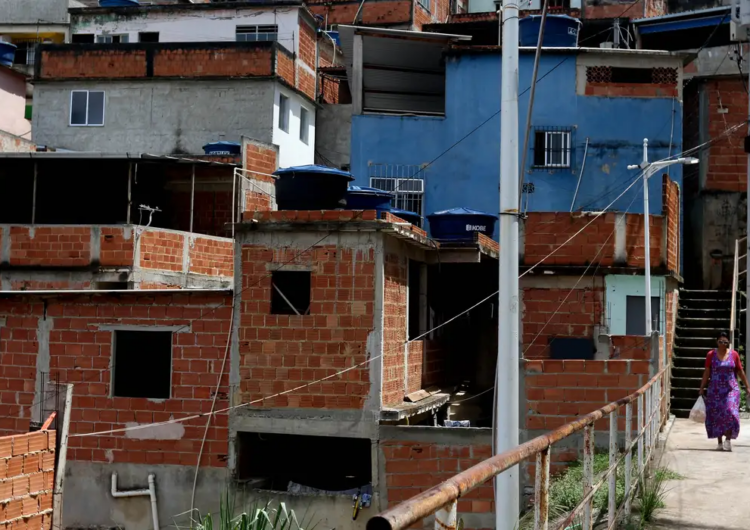 Segurança, moradia, saúde são maiores demandas de moradores de favelas