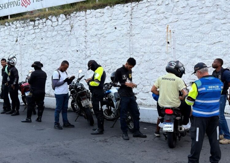 Fiscalização combate cobrança abusiva de taxistas aos usuários durante o Carnaval