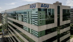 AGU defende que somente médicos podem realizar abortos legais