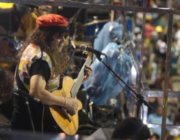 FGM inaugura estátua de Moraes Moreira na Praça Castro Alves e lança programação que celebra 40 anos da fundação