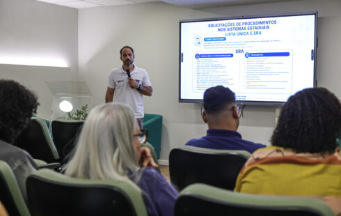 Equipes das Prefeituras-Bairro são capacitadas para qualificar acesso aos serviços de saúde