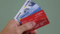 Reajustes abusivos e negativas recorrentes ampliam disputa entre usuários e planos de saúde