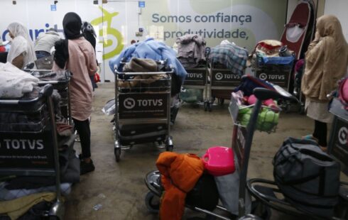 Cubanos superam venezuelanos em pedidos de refúgio no Brasil em 2025