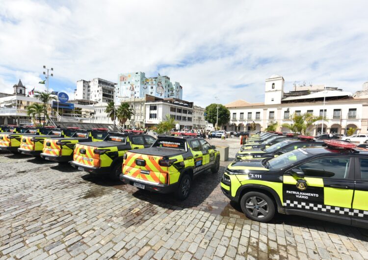 Prefeitura entrega 112 novas viaturas para auxiliar na fiscalização e ordenamento do trânsito