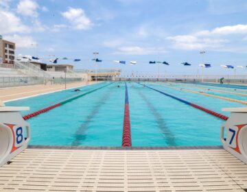 Prefeitura abre mais de mil vagas para aulas gratuitas de natação e hidroginástica na Arena Aquática