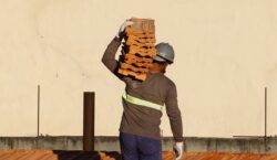 Construção civil cresce 5,7% no emprego formal, mas esbarra no déficit de mão de obra